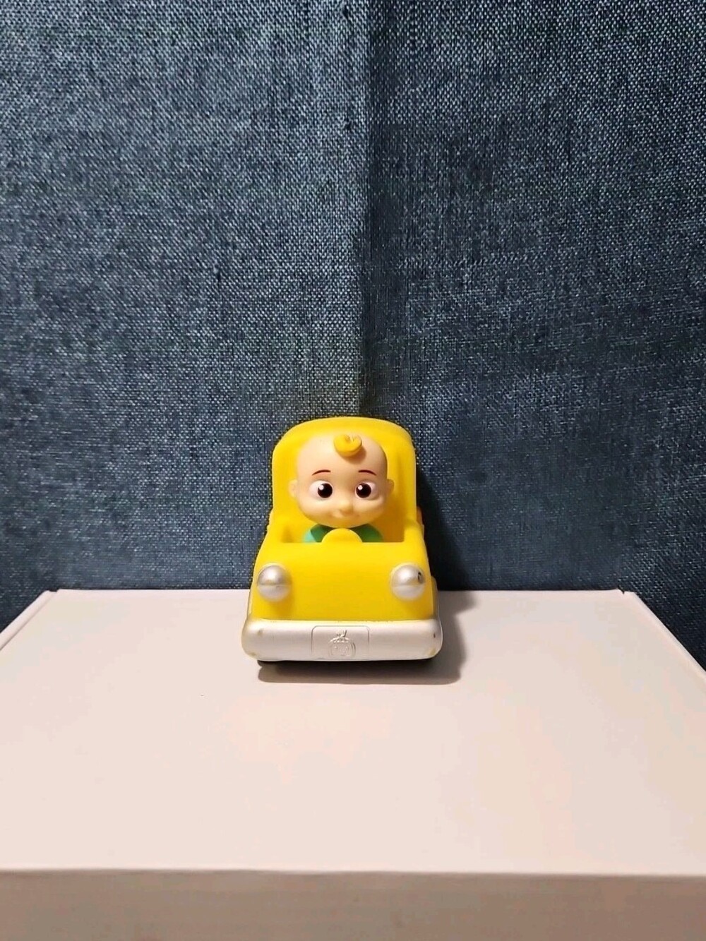 CoComelon Toy Box Musical Bedtime JJ Doll Plush Pillow 4 Mini Vehicles Jazwares - Picture 6 of 16